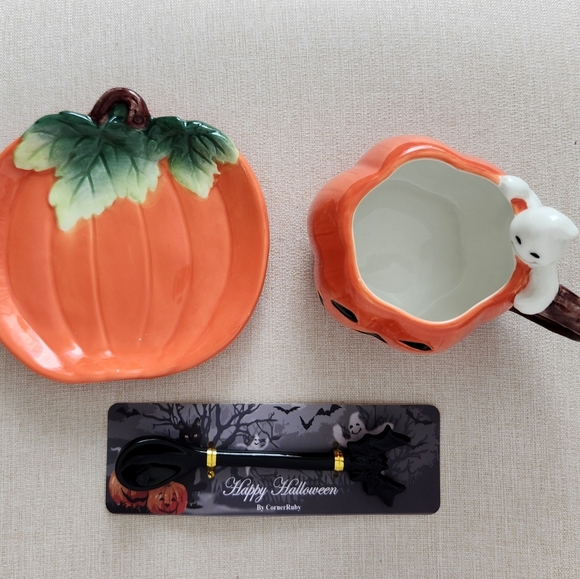 Corner Ruby Halloween Jack o Lantern w/ Ghost Teacup Set, Pumpkin Saucer & Spoon - Picture 8 of 10